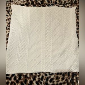 NWOT White designed pillow covers 23 X 23